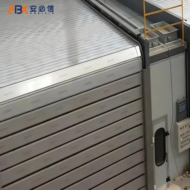 可克达拉软帘高速门